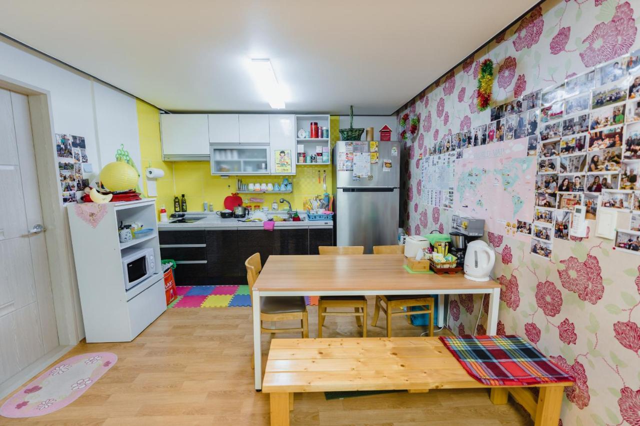 Panda Guesthouse Кванджу Экстерьер фото